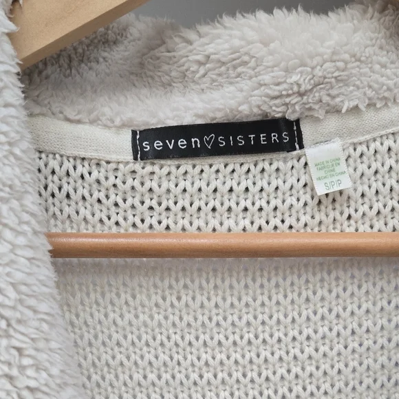 Seven Sisters Cardigan - Picture 7 of 9
